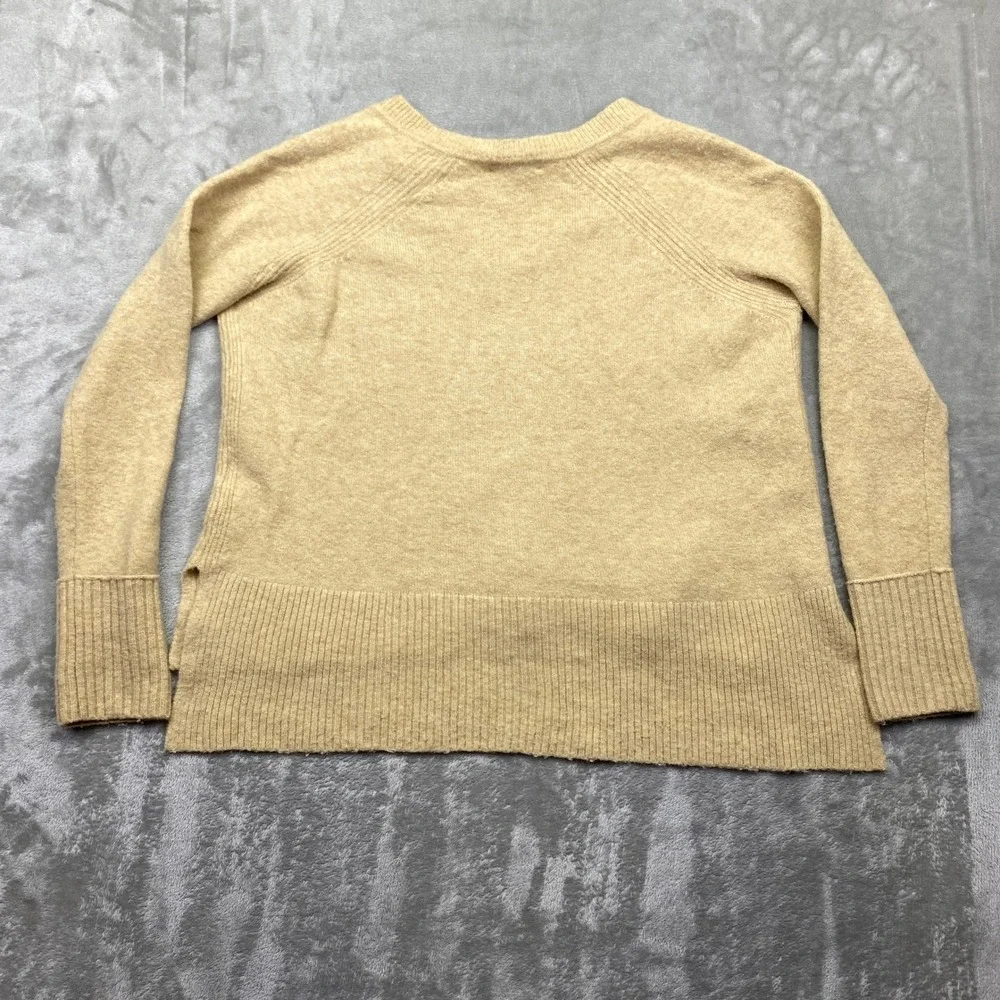 J Crew Beige V Neck Long Sleeve‎ Merino Alpaca Blend Sweater Women Sz S Boho